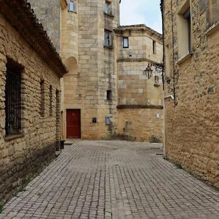 شقة Entre Uzes Et Le Pont-du-gard Le Logis D'autrefois *