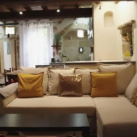 Entre Uzes Et Le Pont-du-gard Le Logis D'autrefois كاستيون-دو-غارد
