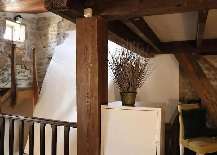 Apartamento Entre Uzes Et Le Pont-du-gard Le Logis D'autrefois